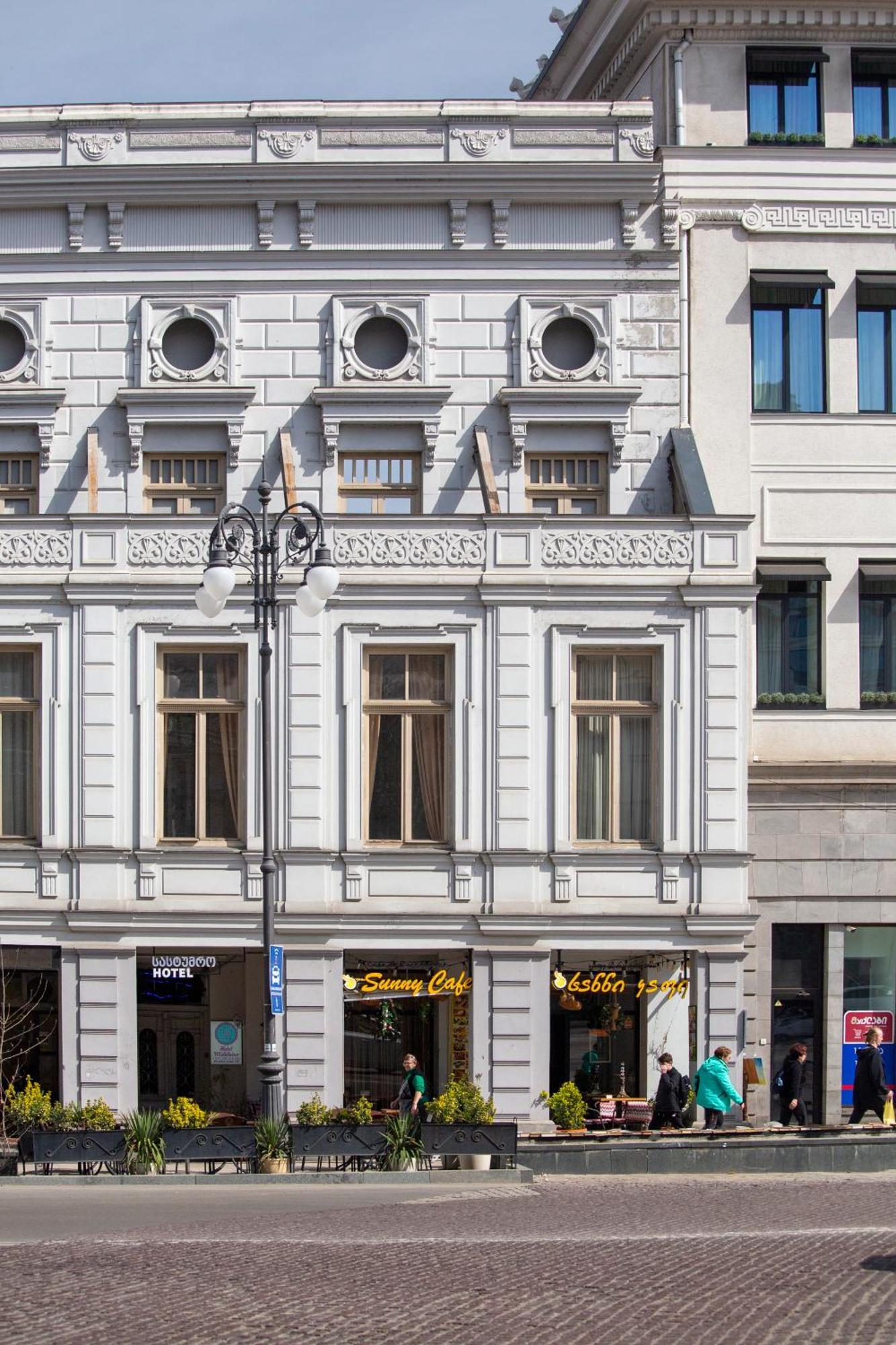Hotel Middleton Тбилиси Экстерьер фото