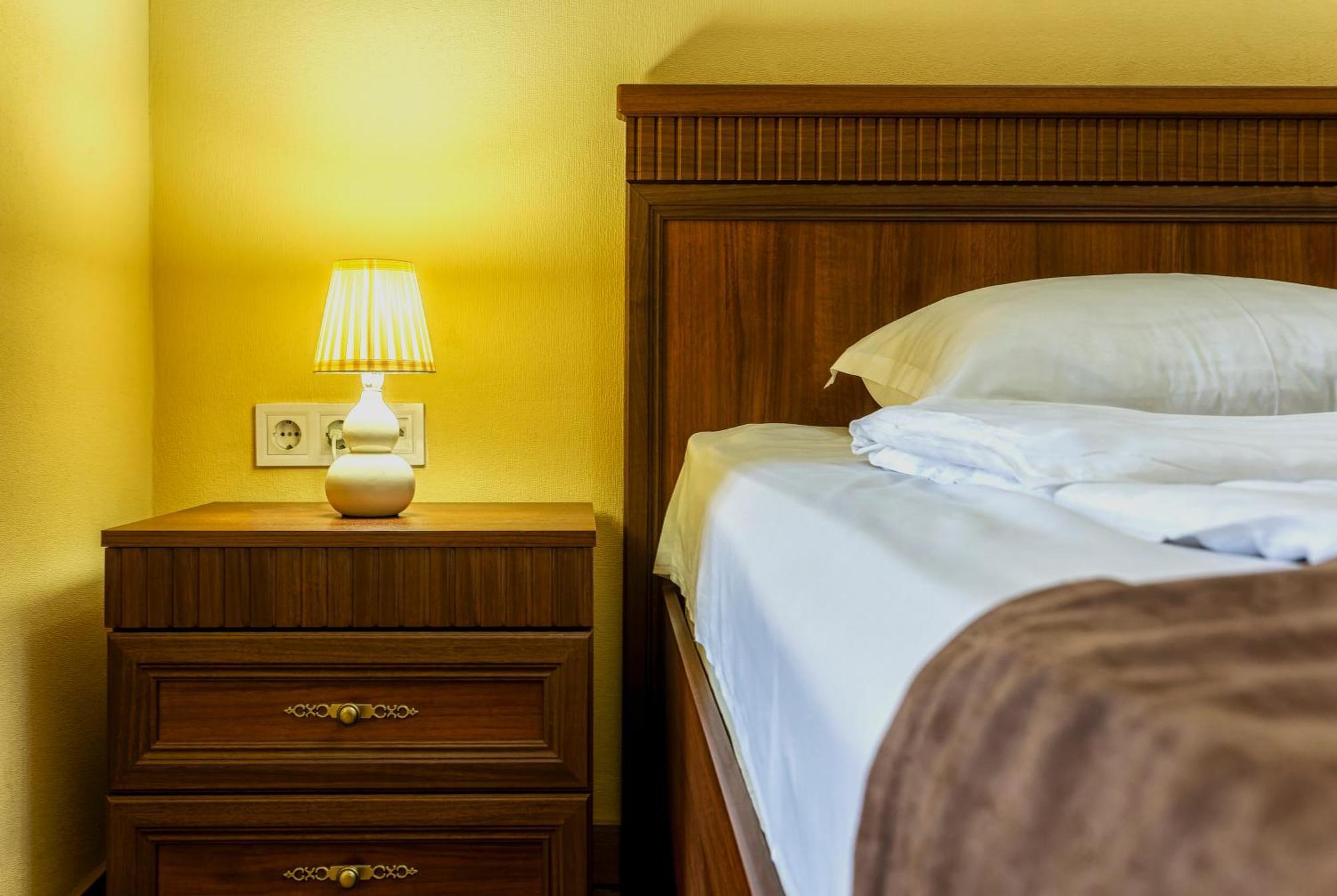 Hotel Middleton Тбилиси Экстерьер фото